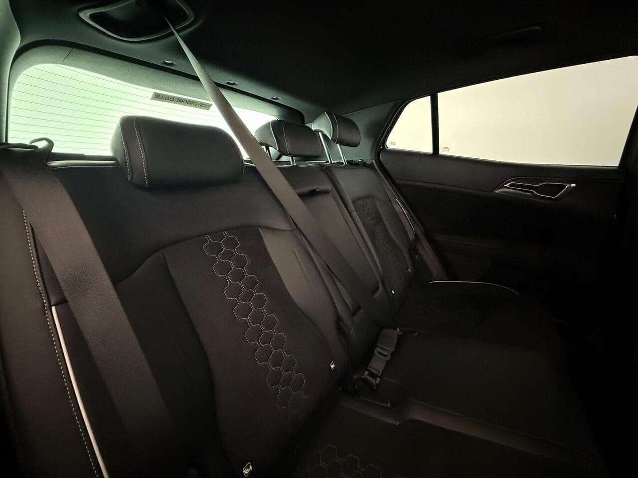 Kia Sportage thumbnail Seats Rear