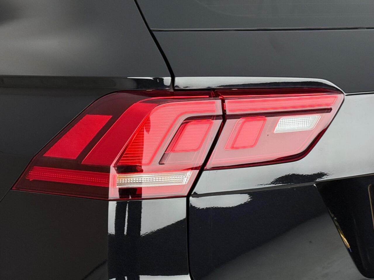 Volkswagen Tiguan thumbnail Inconclusive