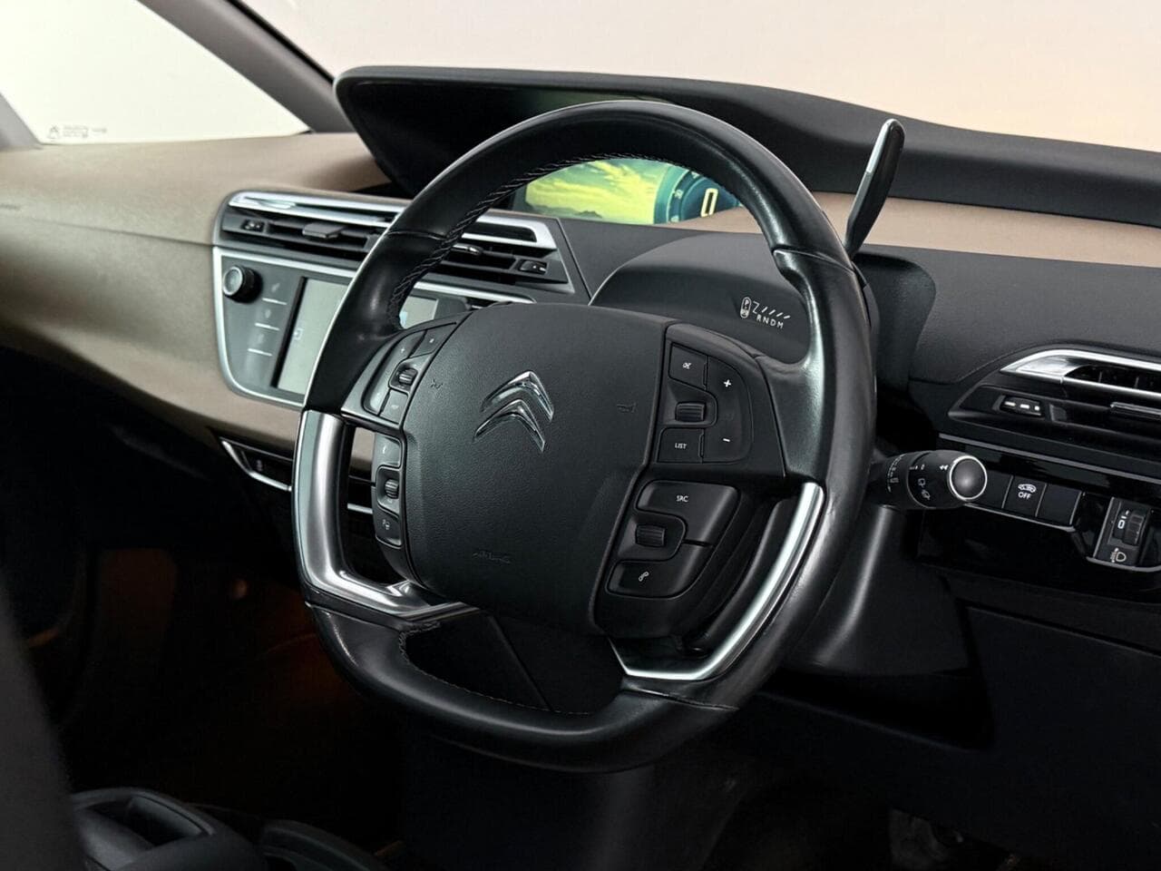 Citroen Grand C4 Picasso thumbnail Interior Front