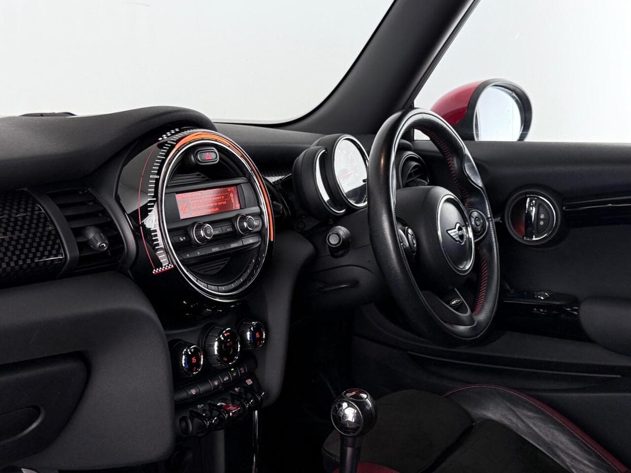 MINI Hatch thumbnail Interior Front