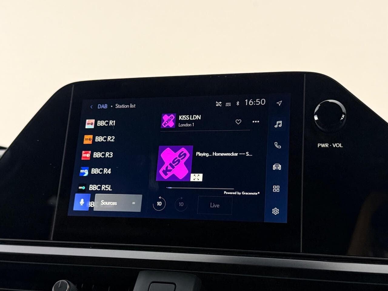 Lexus UX thumbnail Infotainment System
