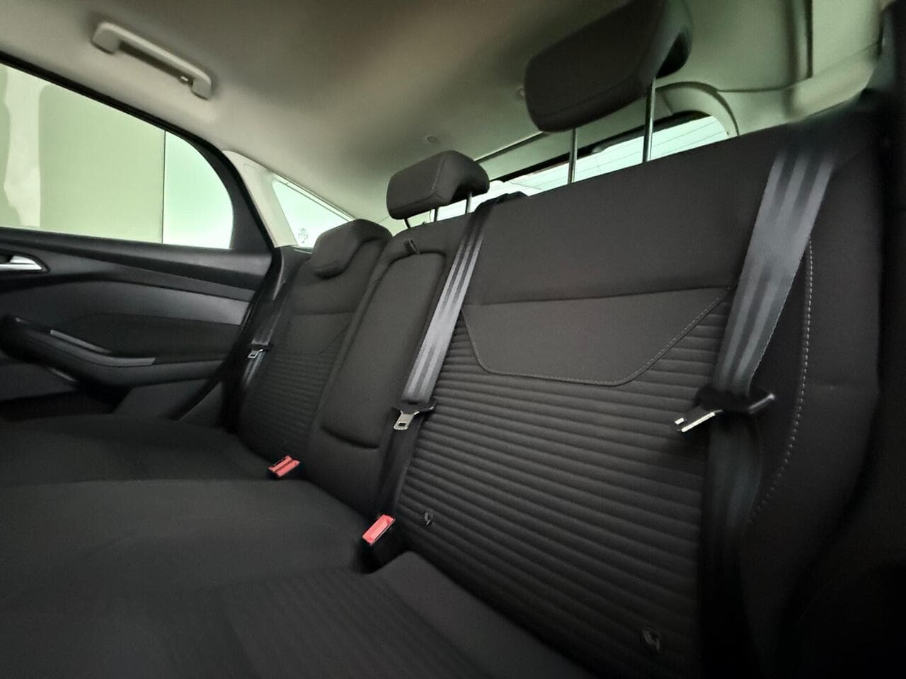 Ford Focus thumbnail Seats Rear