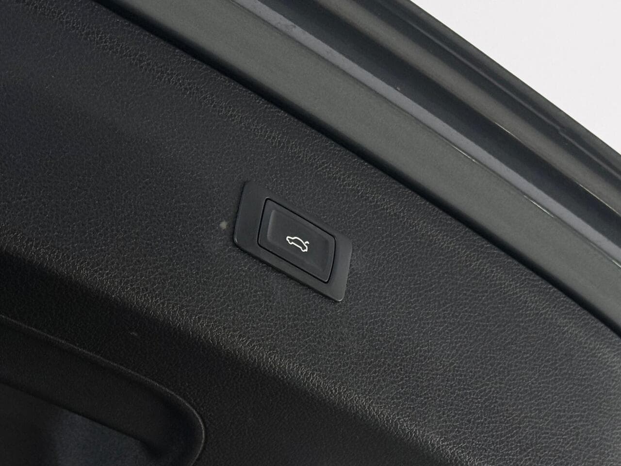 Audi Q5 thumbnail Misc Controls