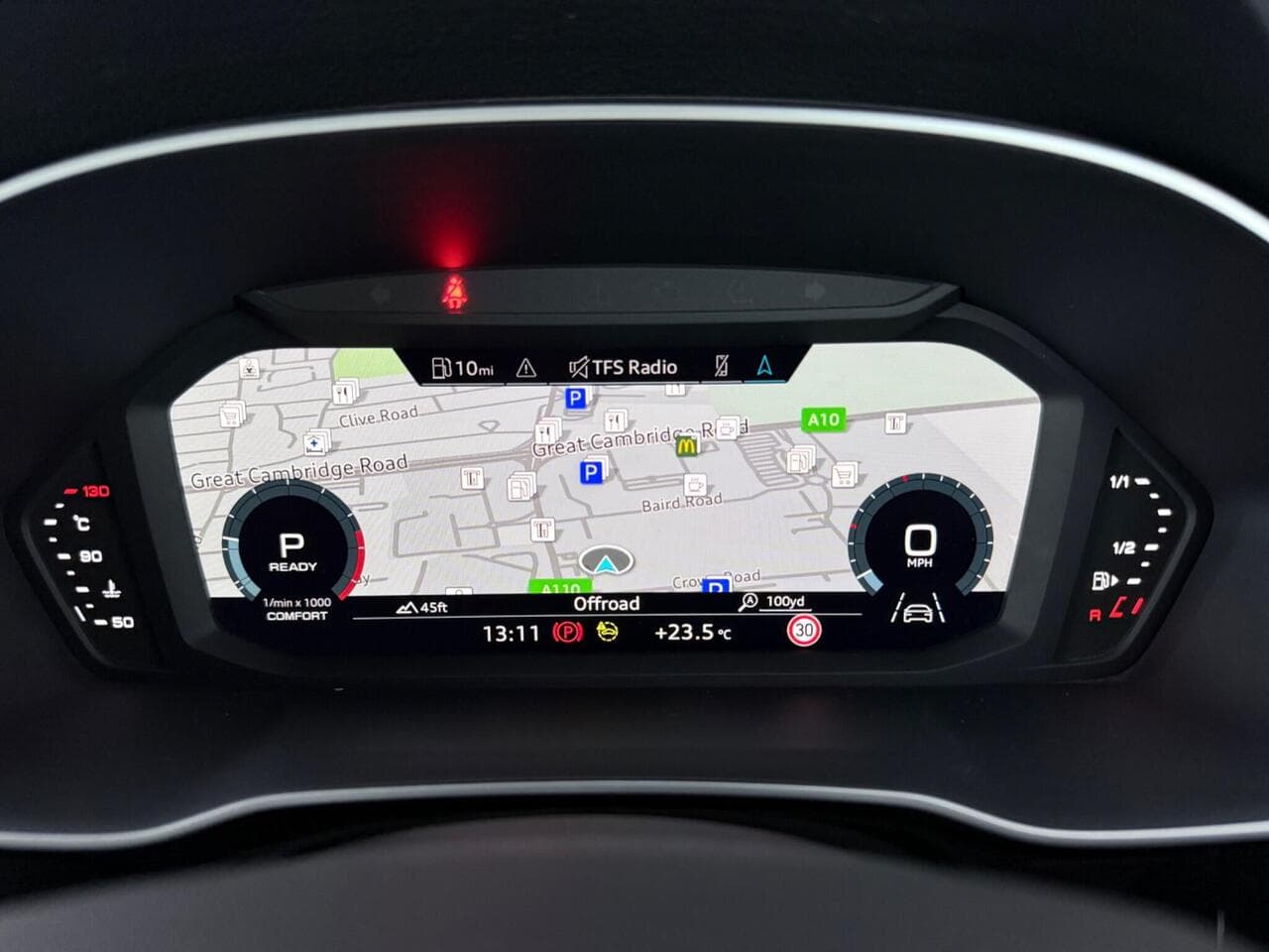 Audi Q3 thumbnail Driver Instruments