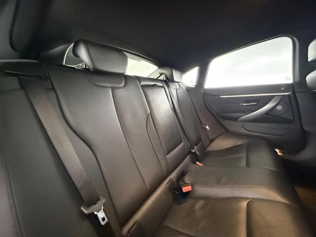BMW 4 Series Gran Coupe thumbnail Seats Rear