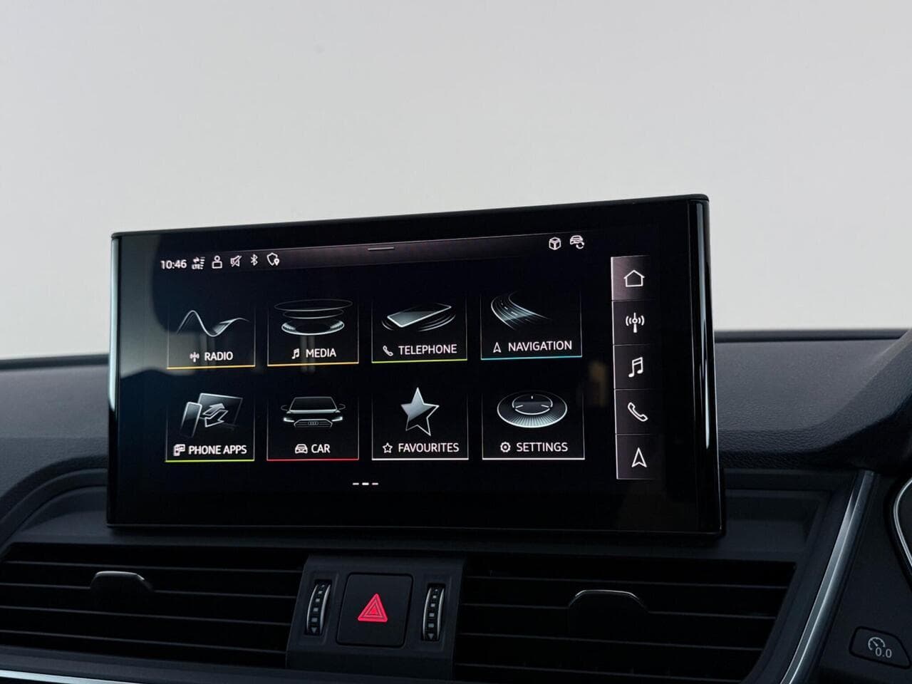 Audi Q5 thumbnail Infotainment System