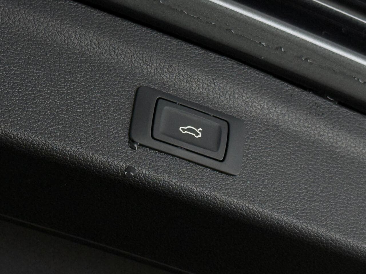 Audi Q3 thumbnail Misc Controls