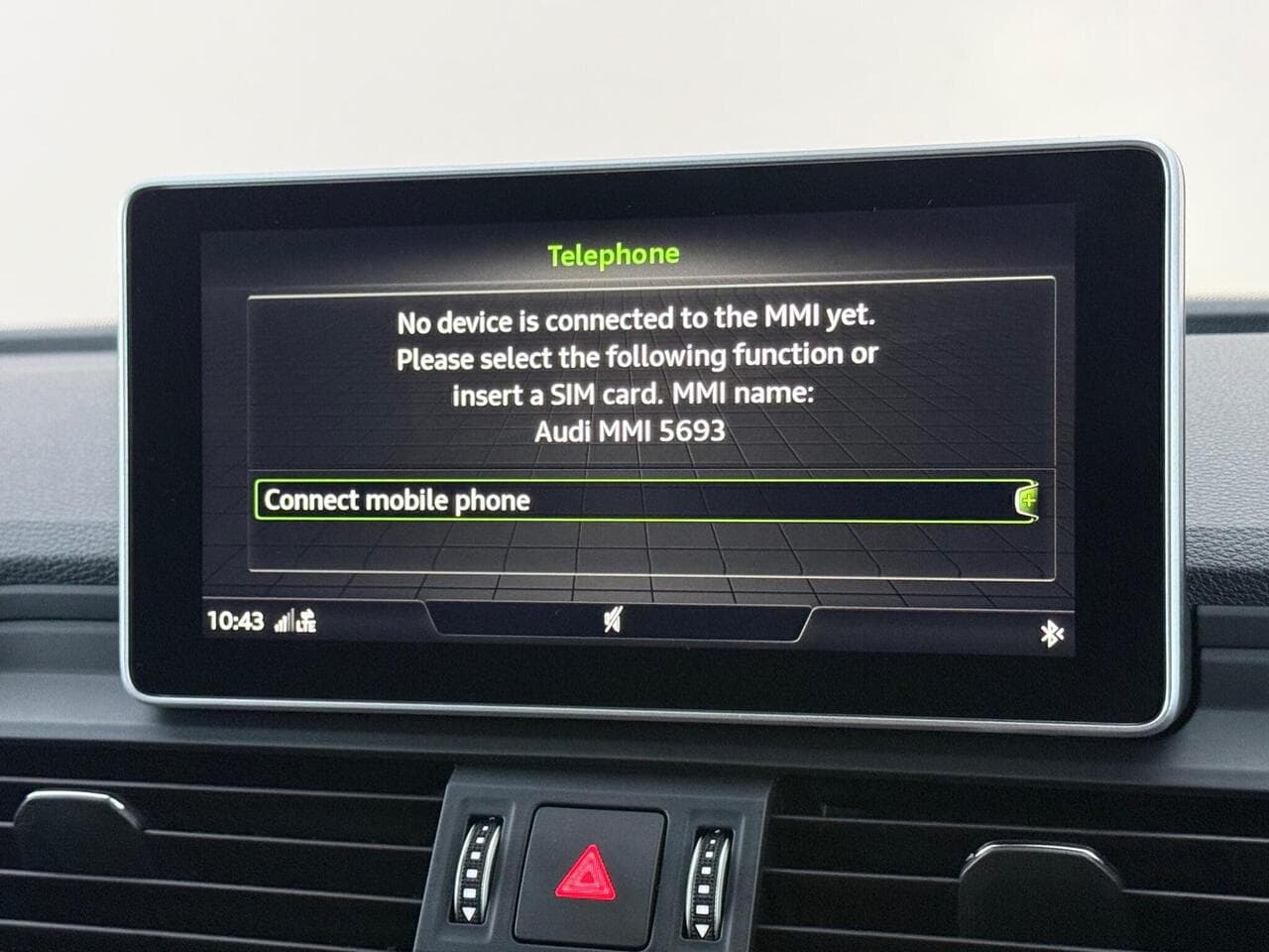 Audi Q5 thumbnail Infotainment System
