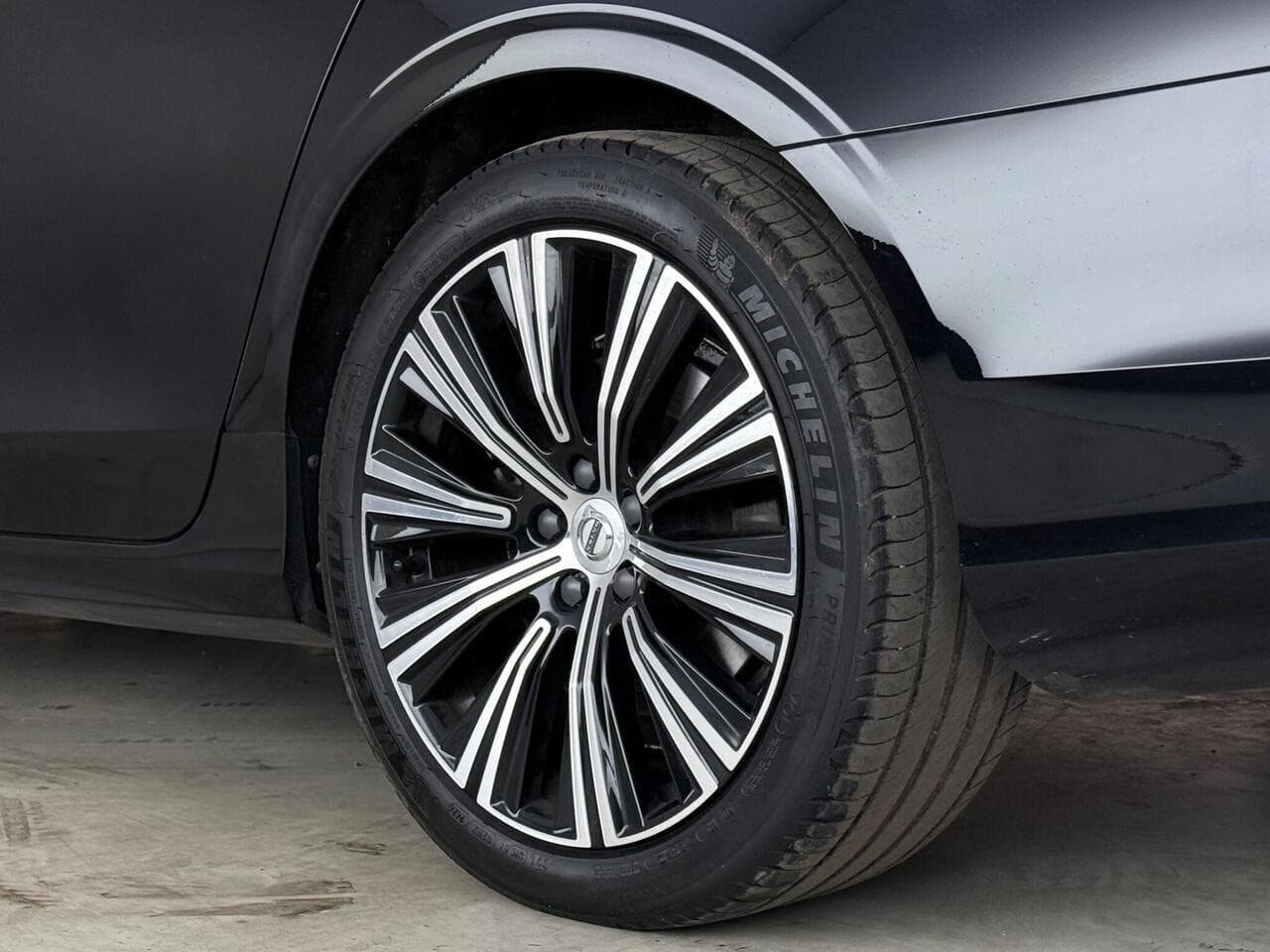 Volvo S90 thumbnail Wheel
