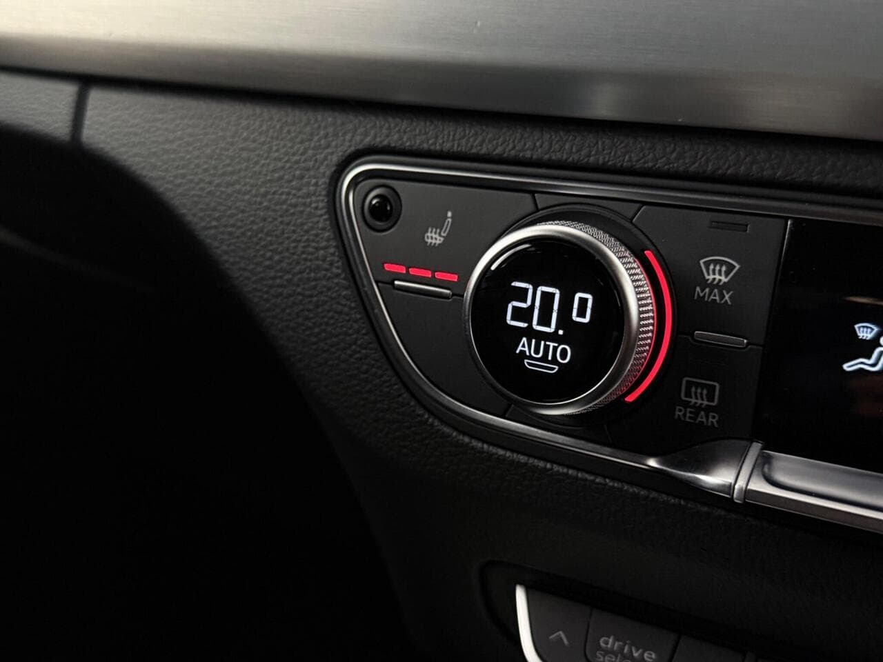 Audi Q5 thumbnail Misc Controls