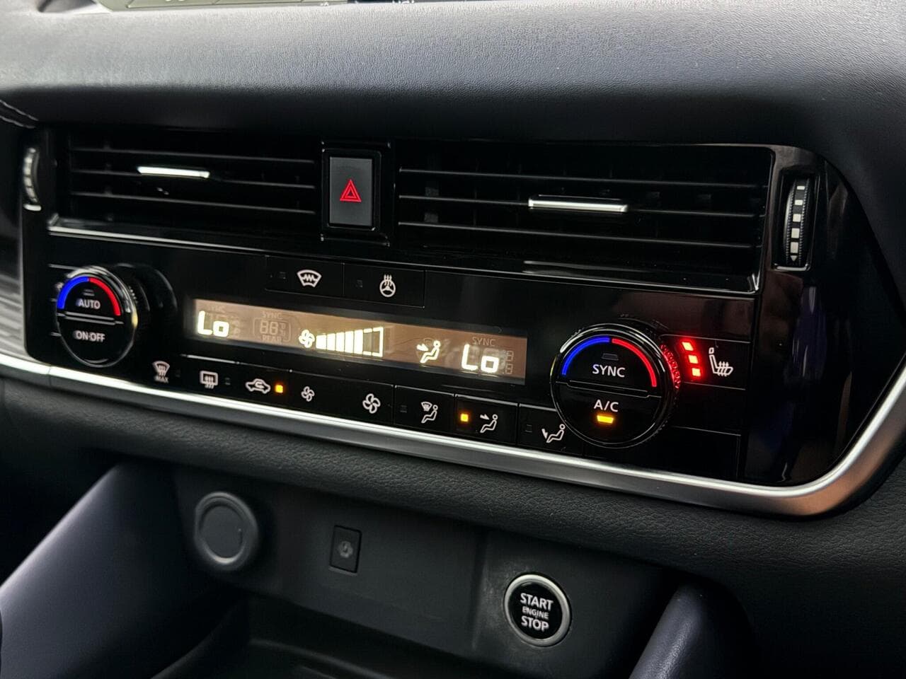 Nissan Qashqai thumbnail Infotainment System