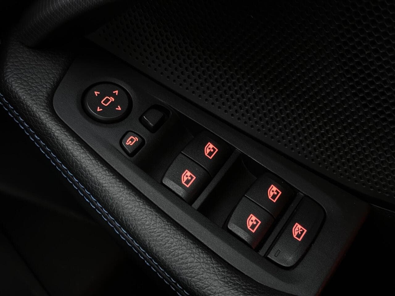 BMW 2 Series Gran Coupe thumbnail Misc Controls
