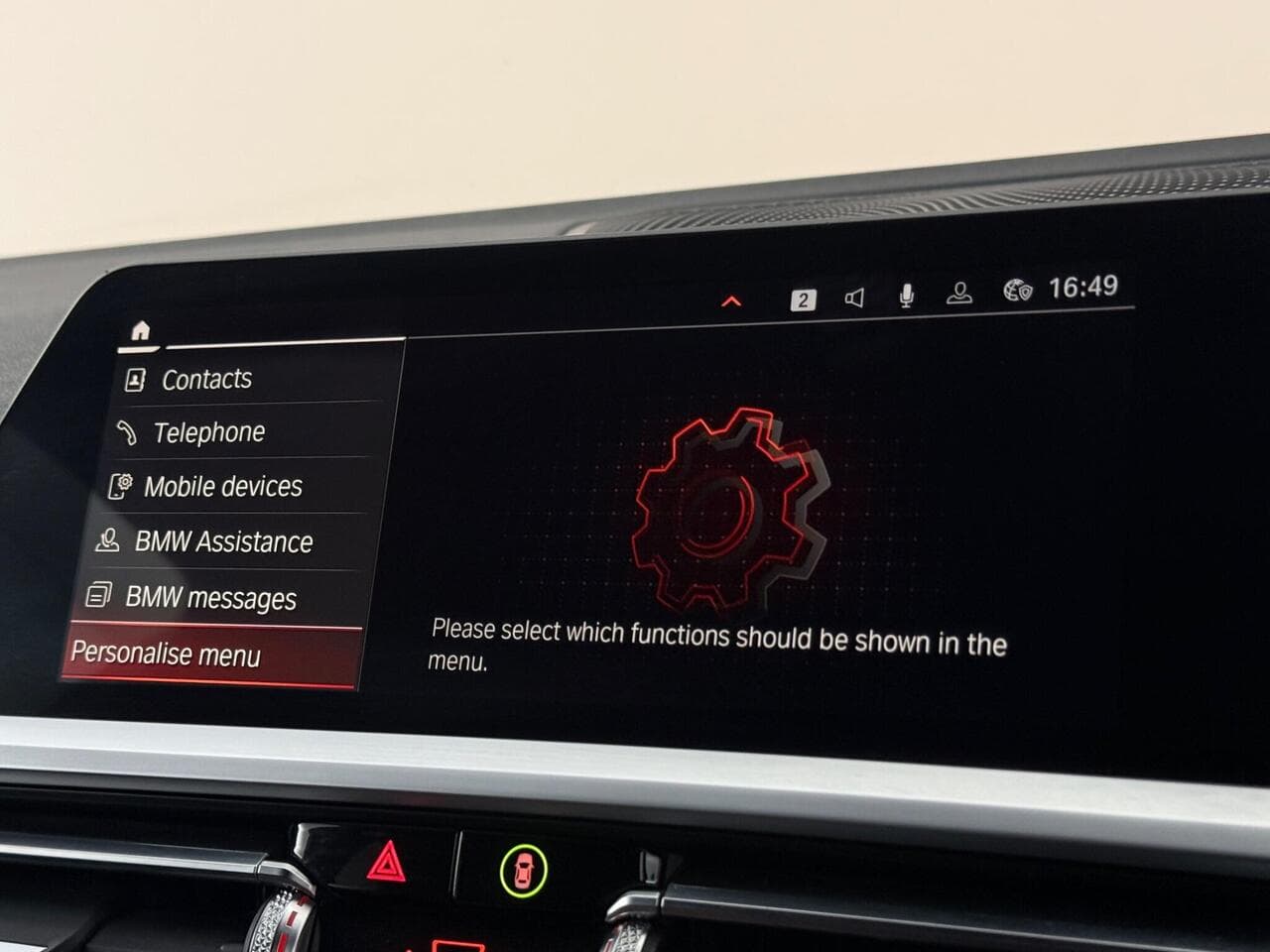 BMW 3 Series thumbnail Infotainment System