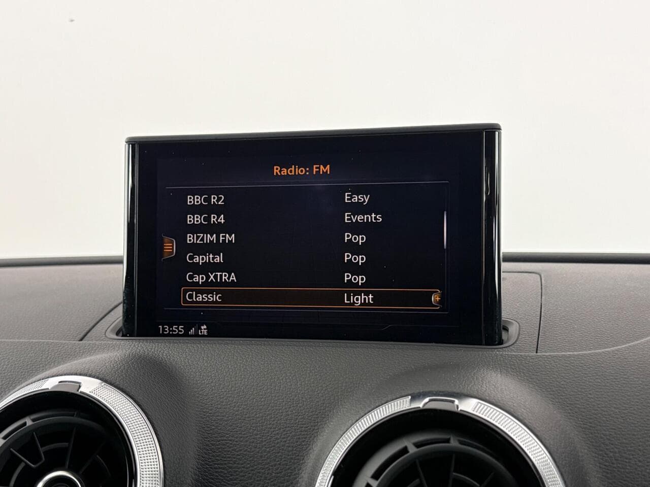Audi A3 thumbnail Infotainment System