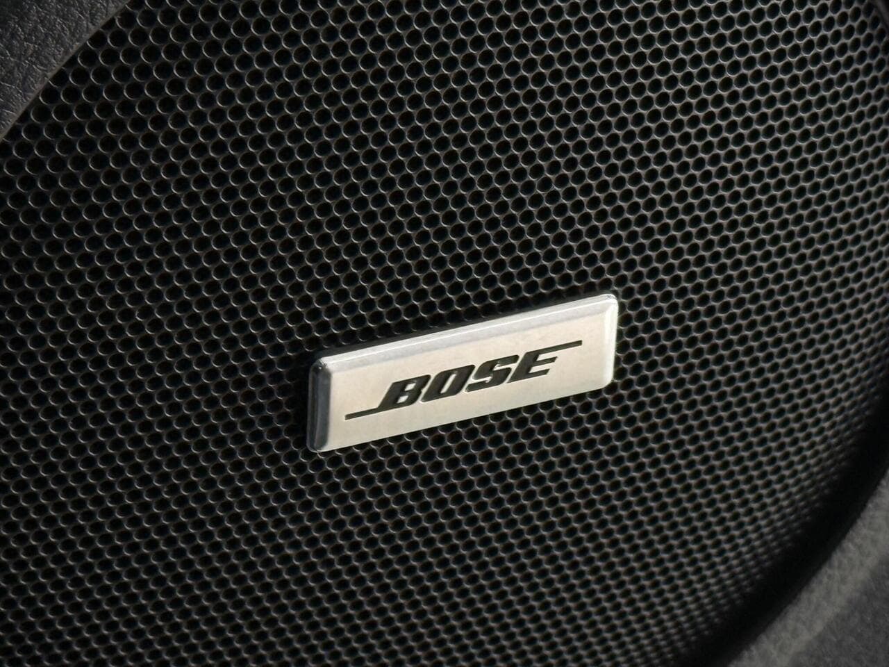 Nissan Qashqai thumbnail Badge Exterior