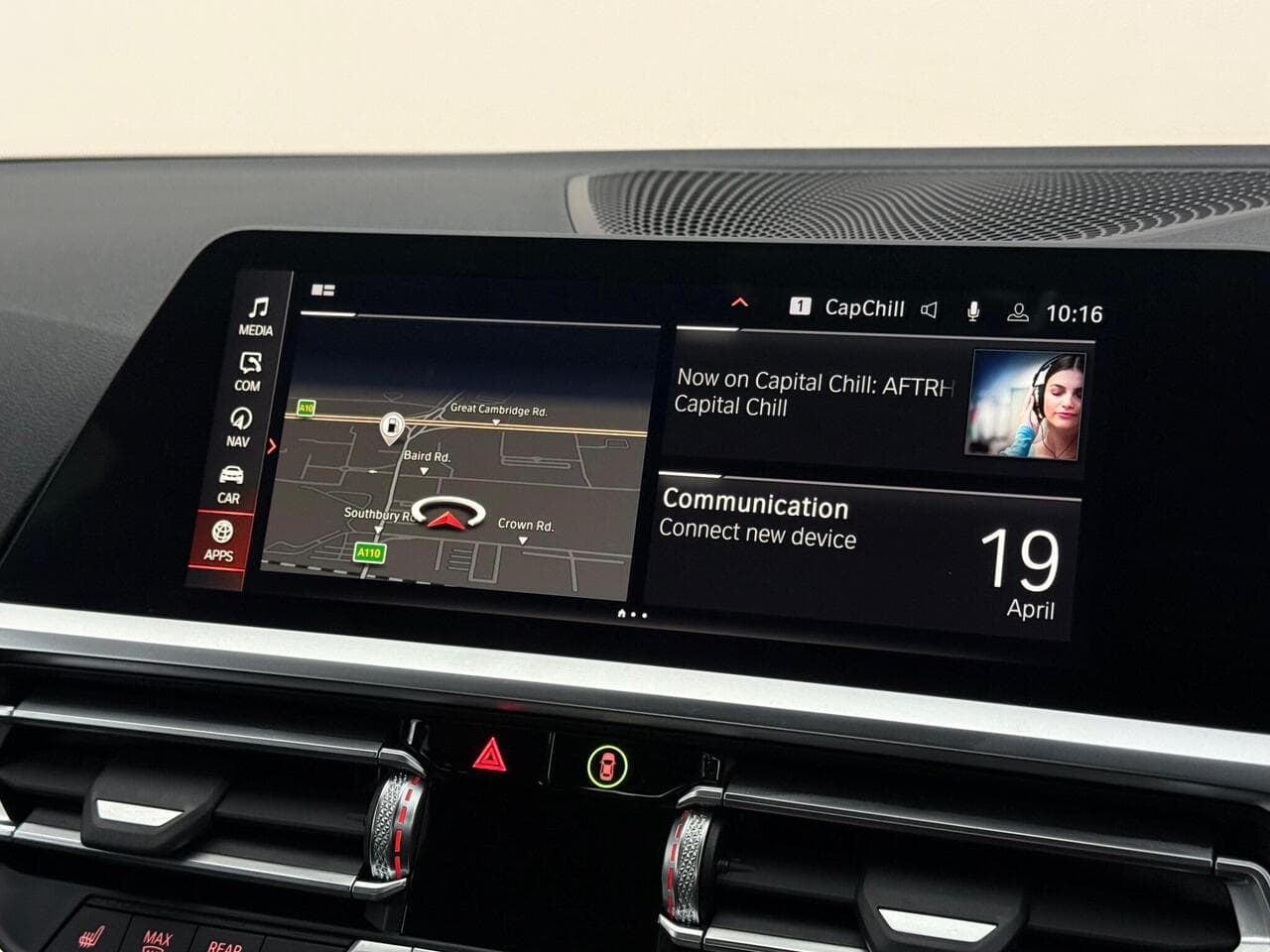 BMW 3 Series thumbnail Infotainment System