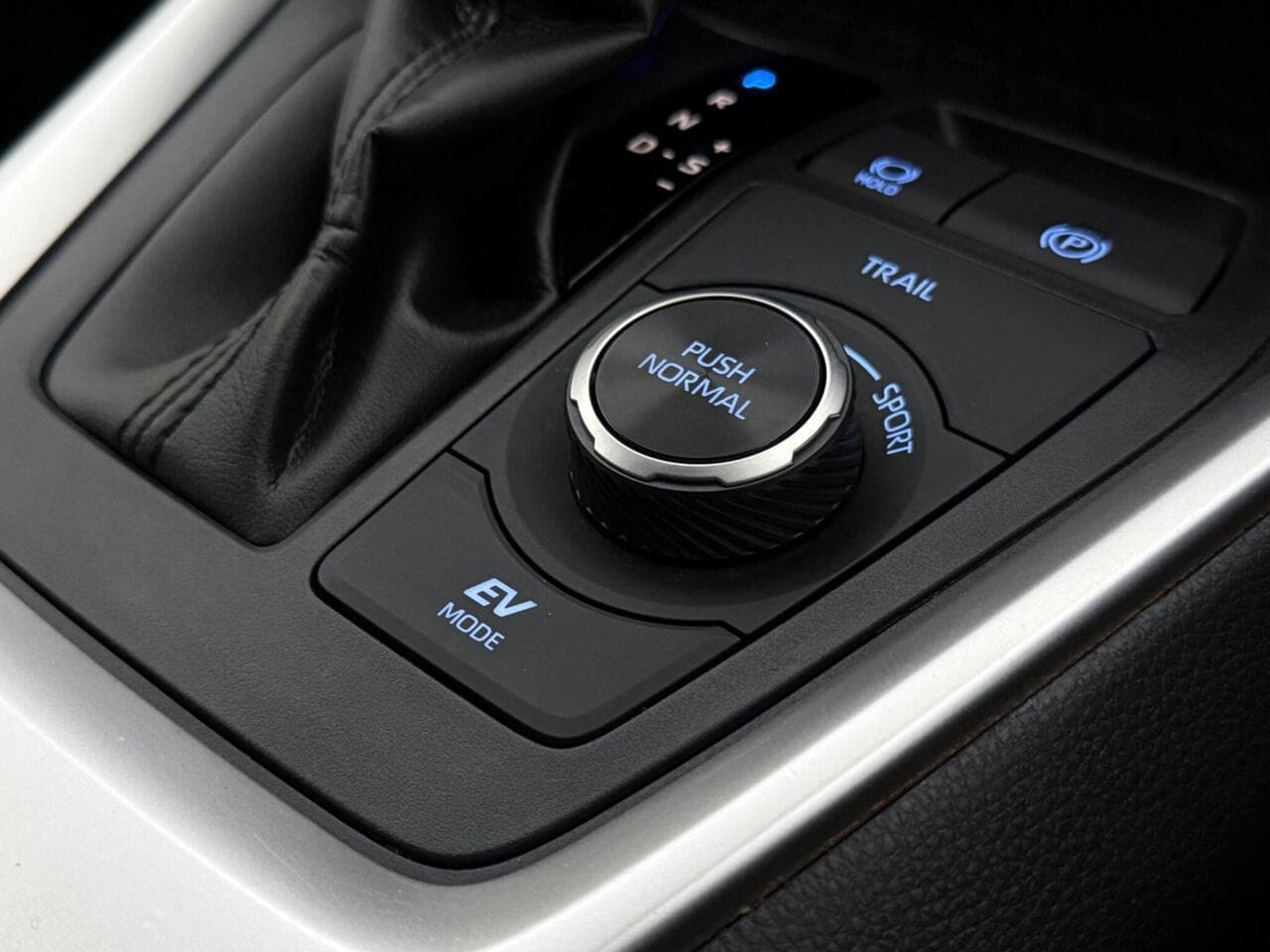 Toyota RAV4 thumbnail Misc Controls