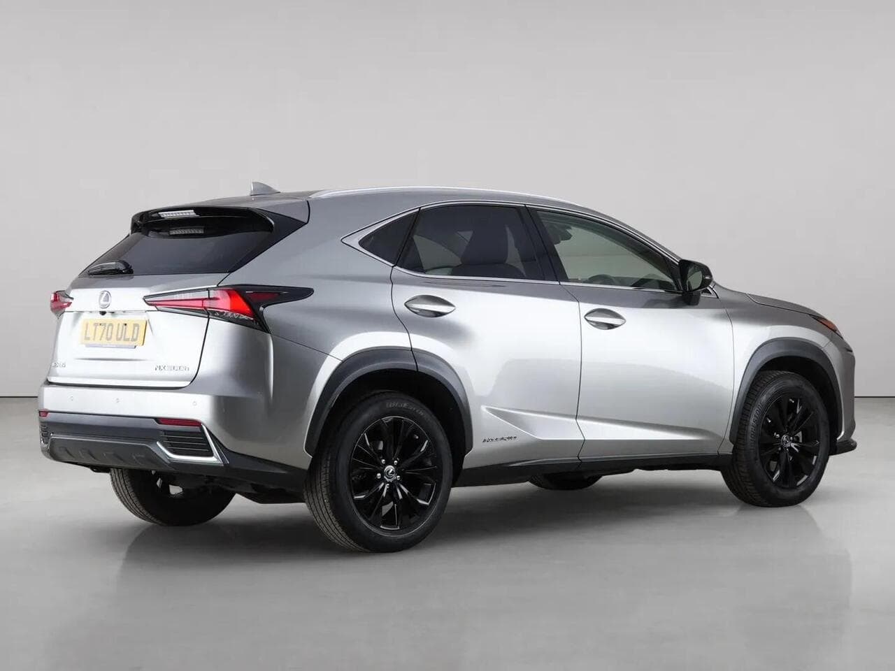 Lexus NX thumbnail Rear Right