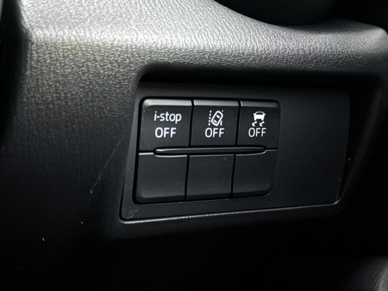 Mazda MX-5 thumbnail Misc Controls
