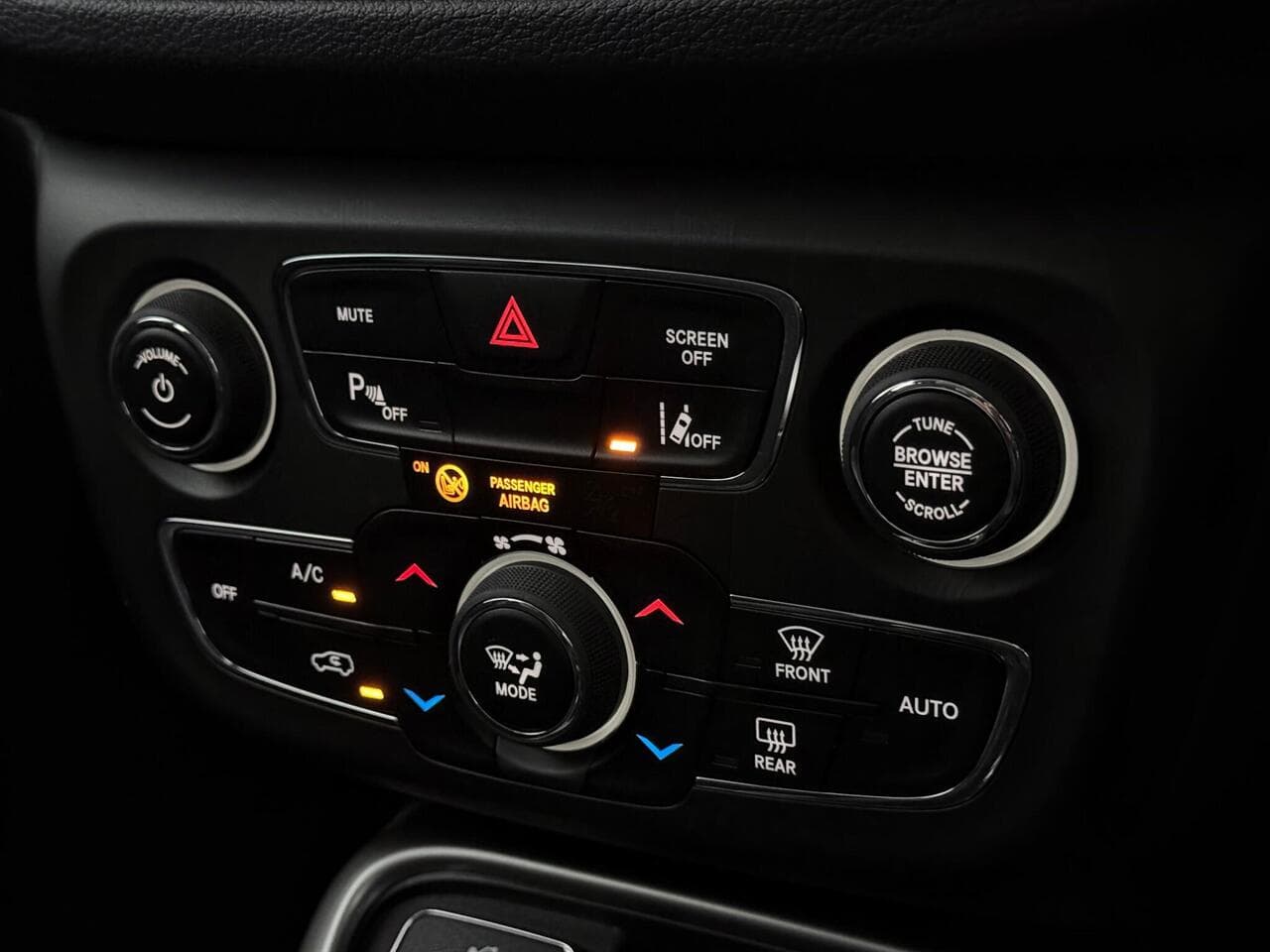 Jeep Compass thumbnail Misc Controls