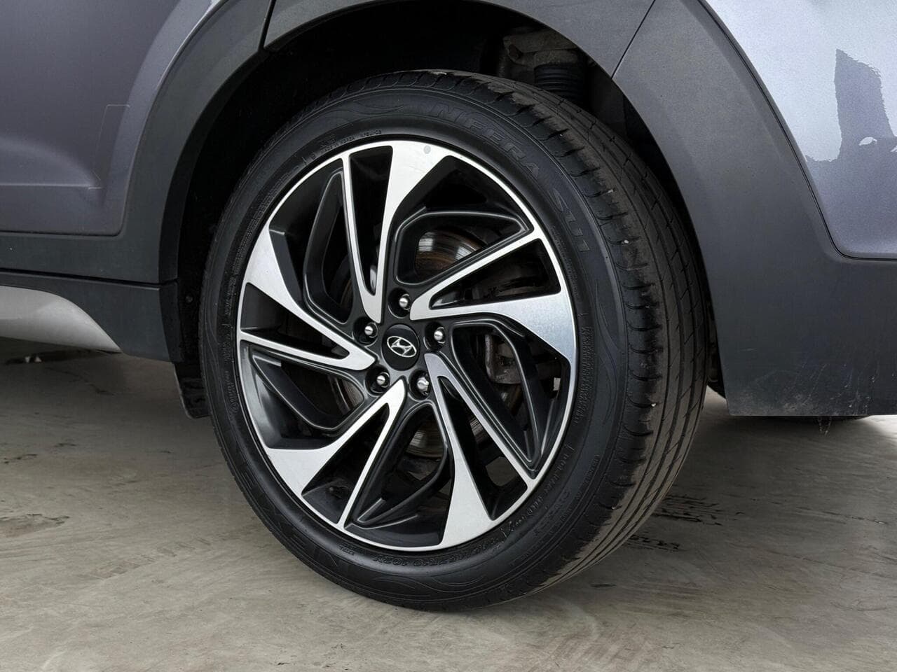 Hyundai TUCSON thumbnail Wheel