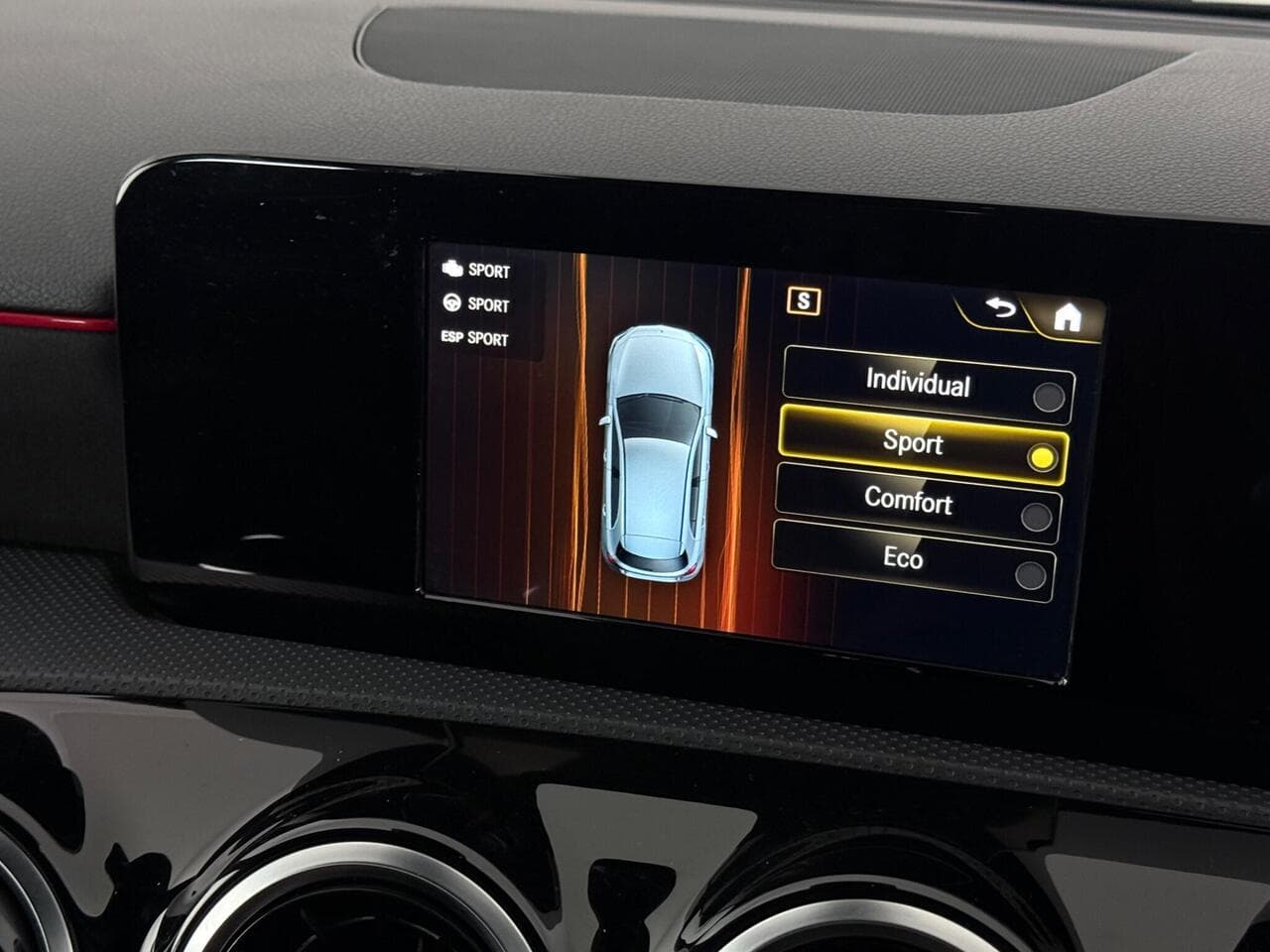 Mercedes-Benz A Class thumbnail Infotainment System