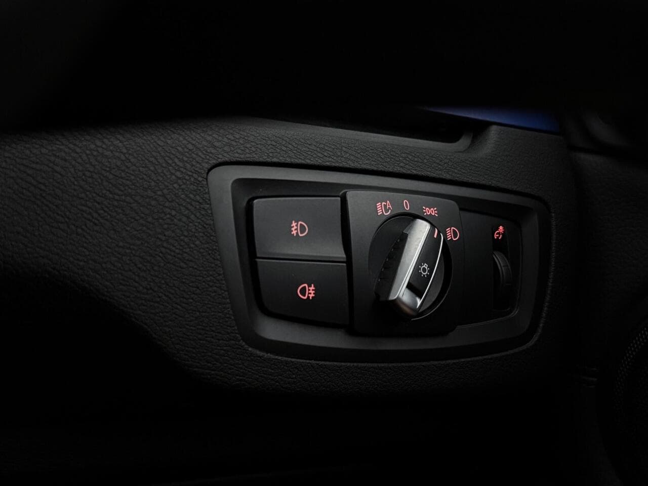 BMW X1 thumbnail Misc Controls