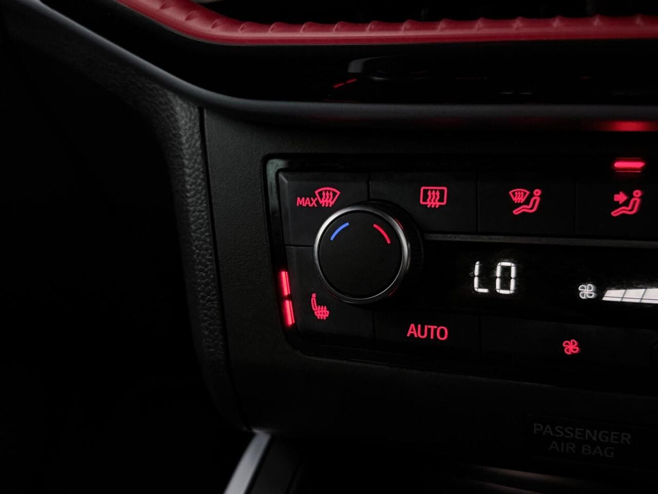 SEAT Arona thumbnail Misc Controls