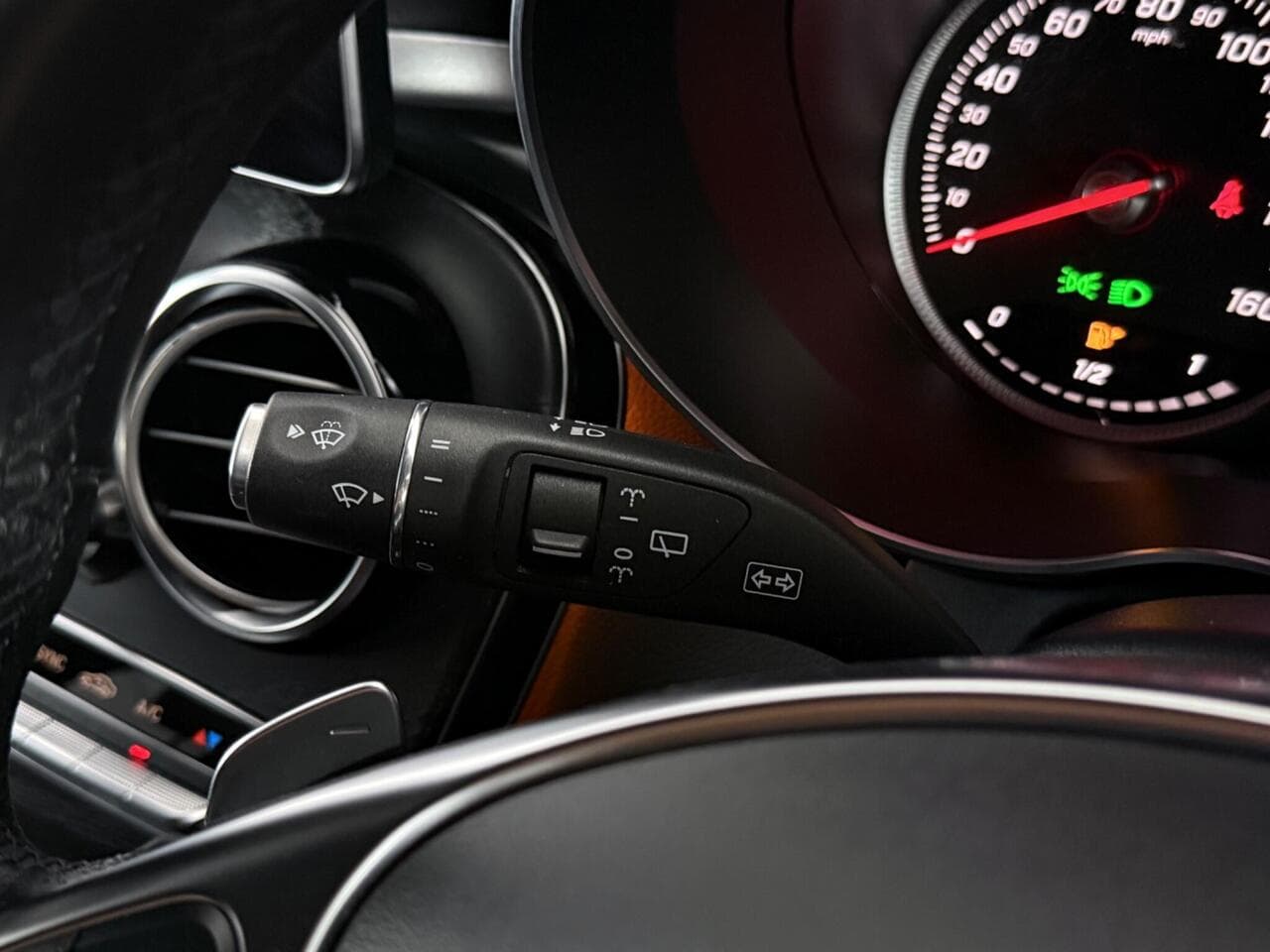 Mercedes-Benz GLC thumbnail Misc Controls