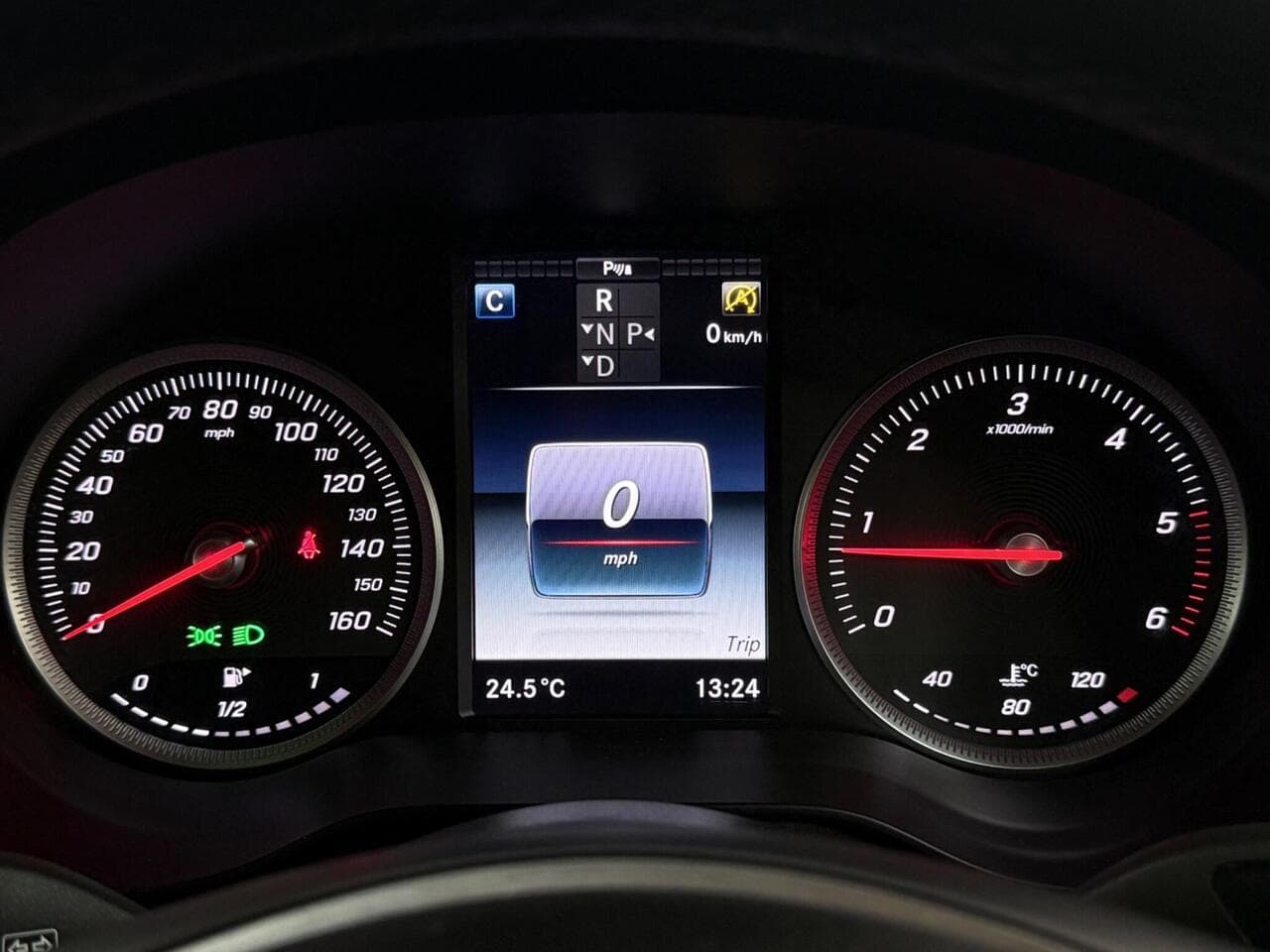 Mercedes-Benz GLC thumbnail Driver Instruments