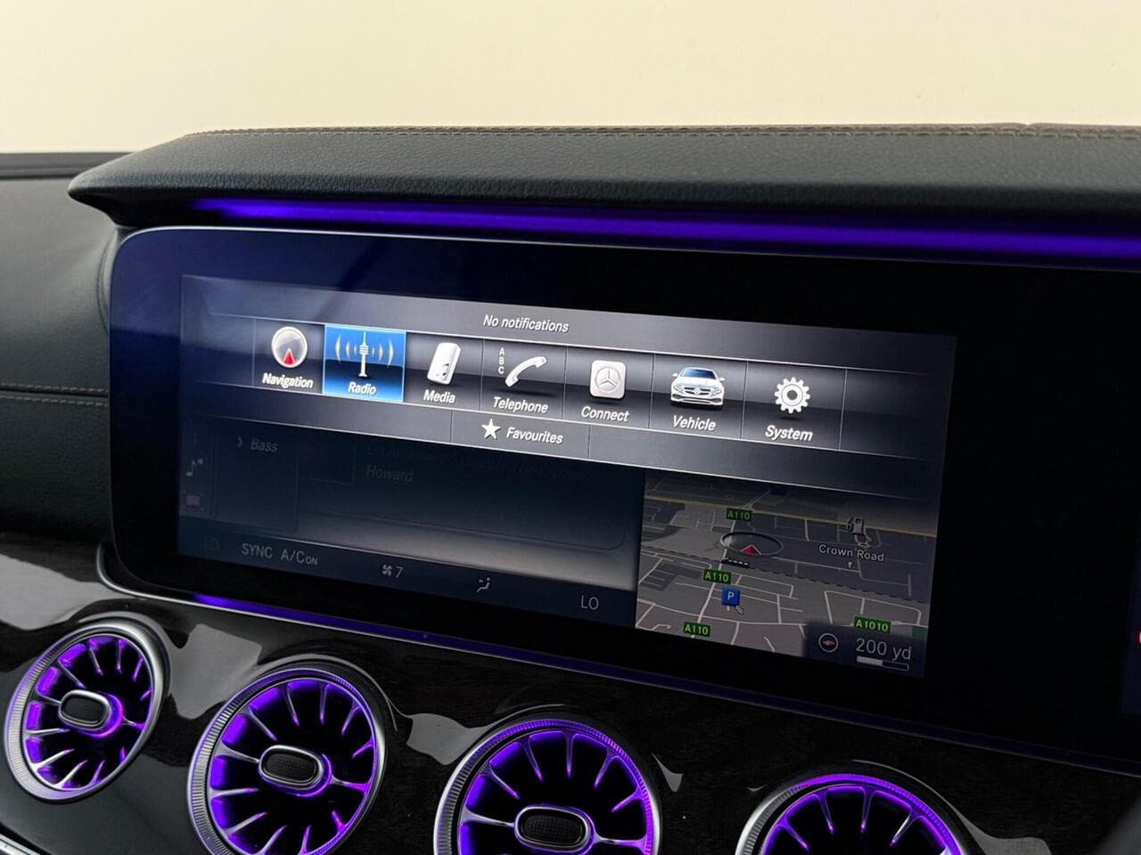 Mercedes-Benz E Class thumbnail Infotainment System