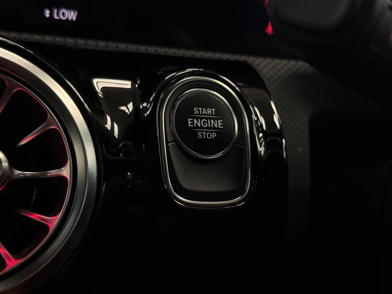 Mercedes-Benz A Class thumbnail Misc Controls