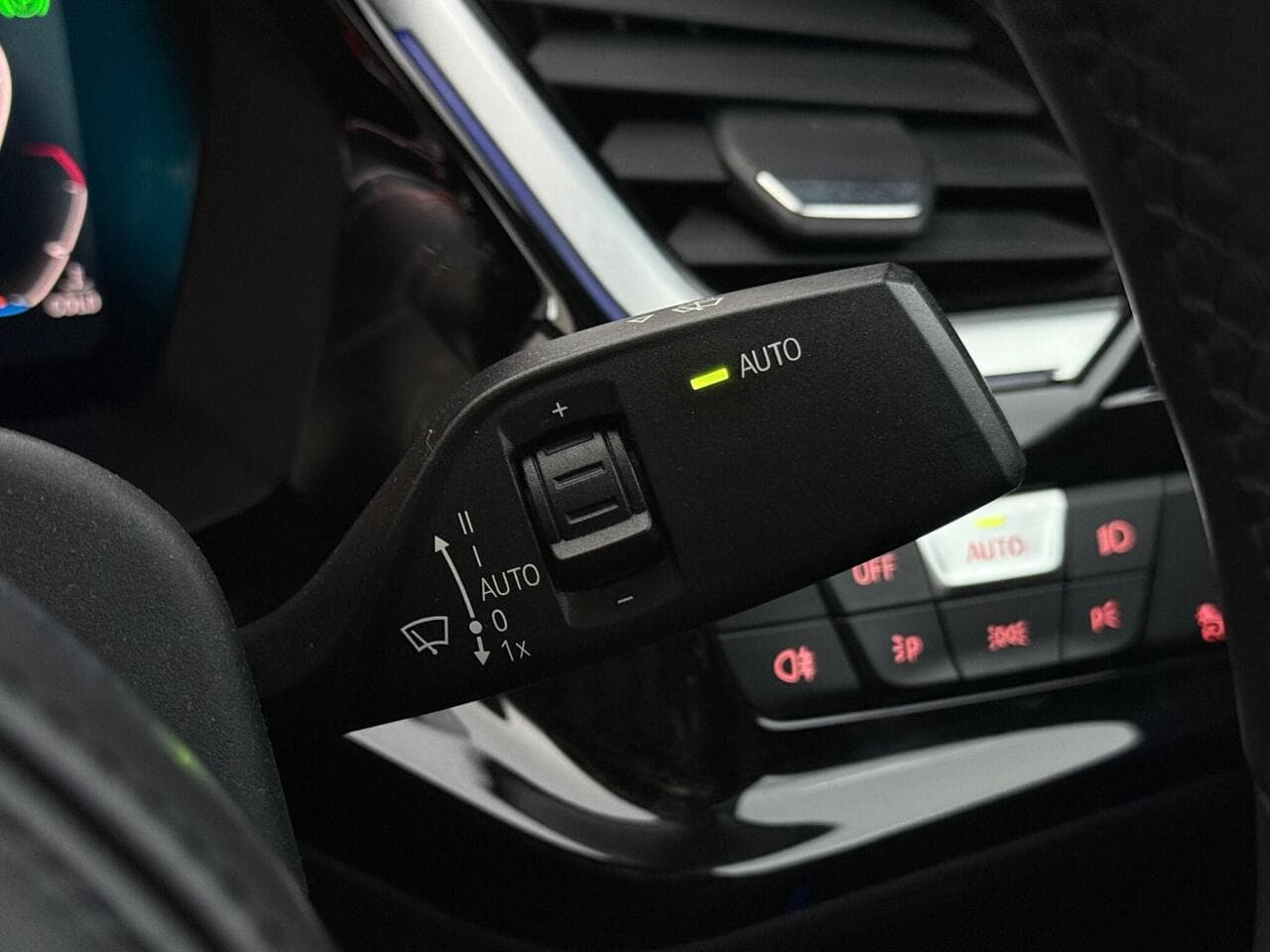 BMW Z4 thumbnail Interior Front