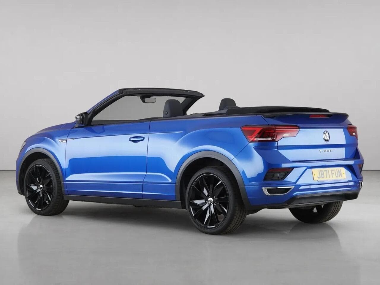 Volkswagen T-Roc thumbnail Rear Left
