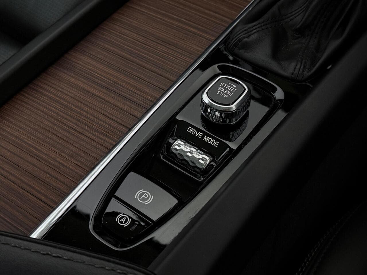 Volvo XC60 thumbnail Interior Front