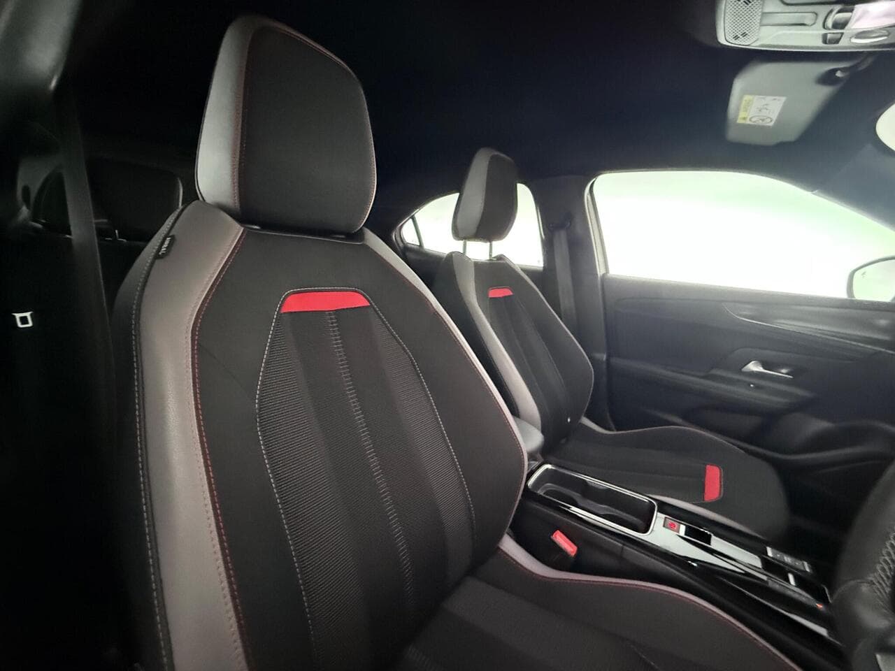 Vauxhall Mokka thumbnail Seat Driver