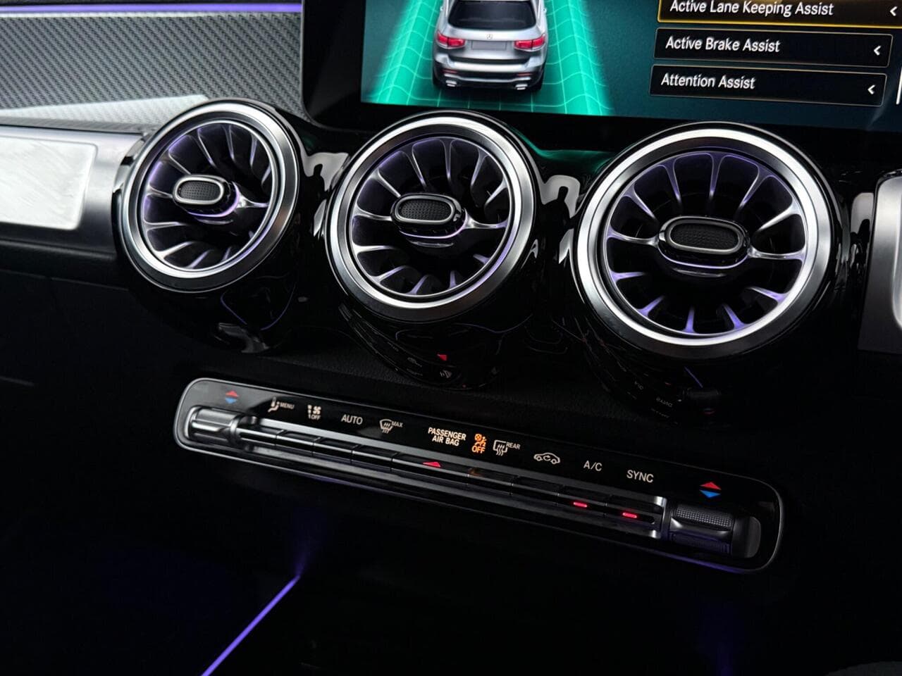 Mercedes-Benz GLB thumbnail Inconclusive