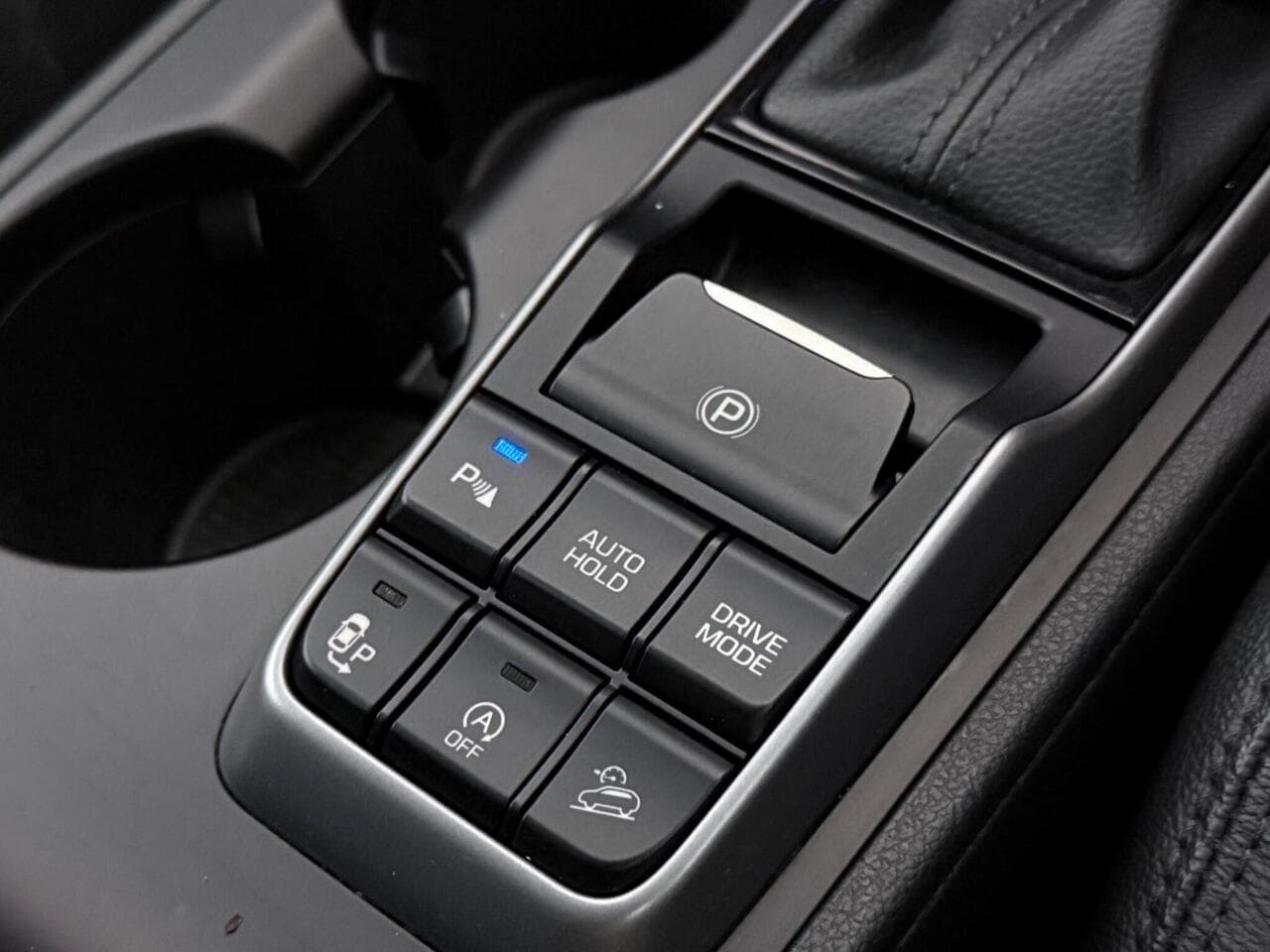 Hyundai TUCSON thumbnail Misc Controls