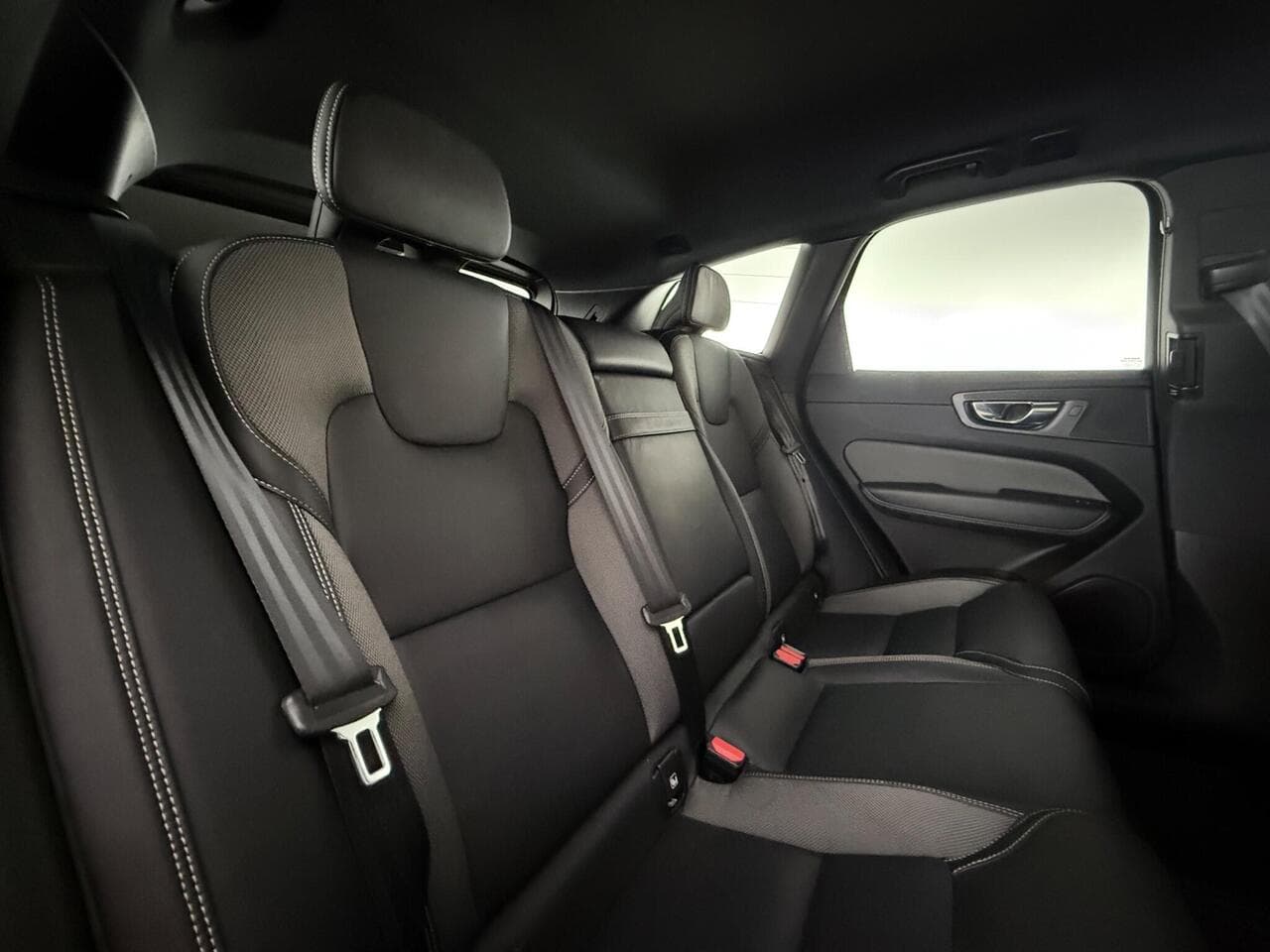 Volvo XC60 thumbnail Seats Rear