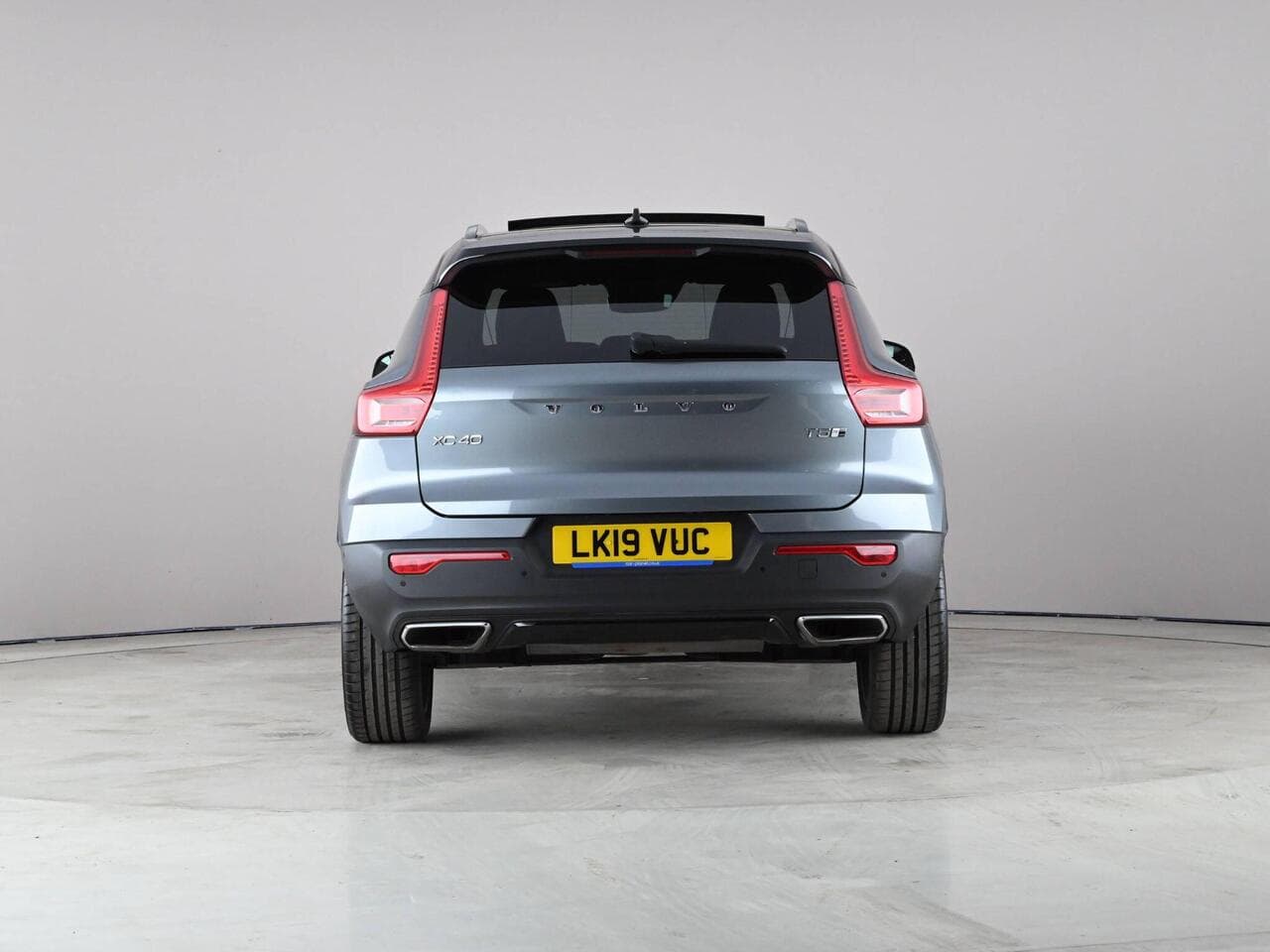 Volvo XC40 thumbnail Rear