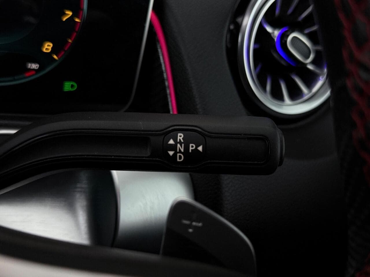 Mercedes-Benz GLB thumbnail Misc Controls