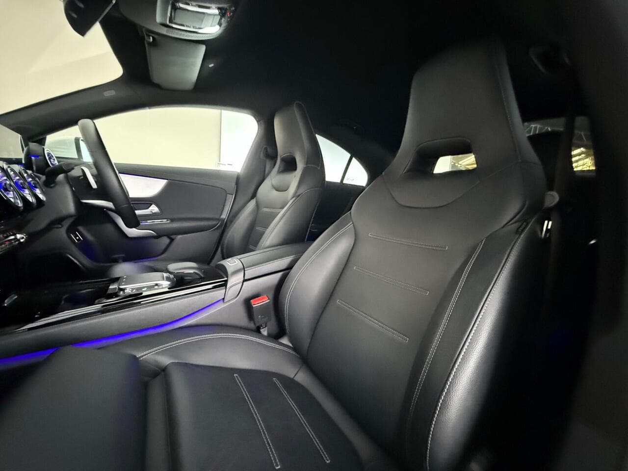 Mercedes-Benz CLA thumbnail Seat Front Passenger