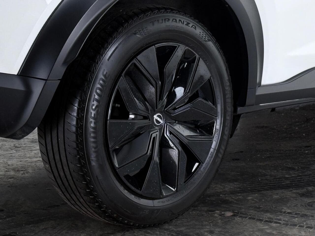 Nissan Juke thumbnail Wheel