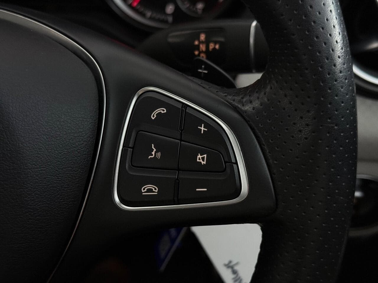Mercedes-Benz A Class thumbnail Misc Controls