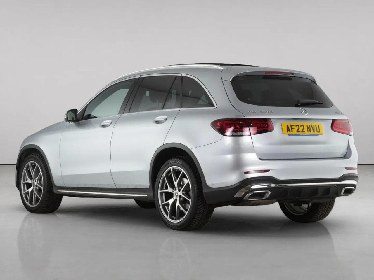 Mercedes-Benz GLC thumbnail Rear Left