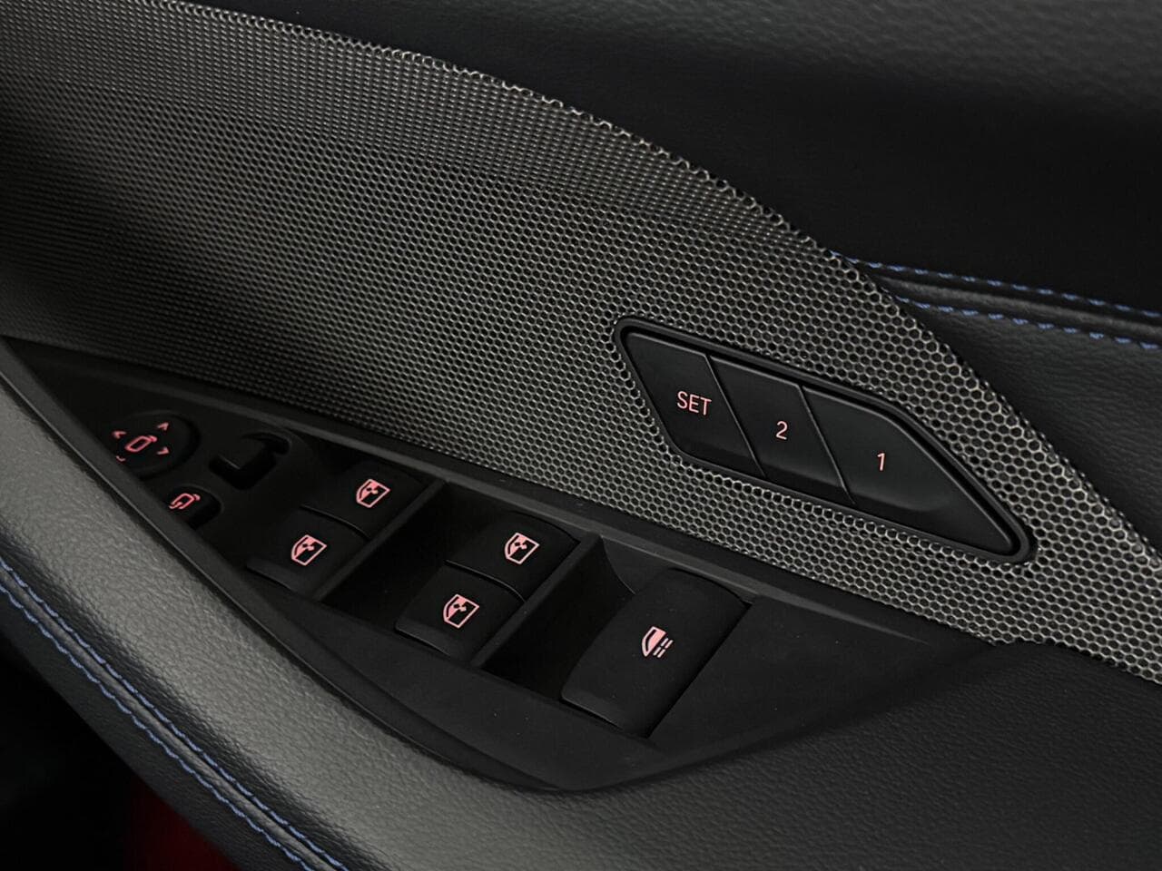 BMW 4 Series thumbnail Misc Controls