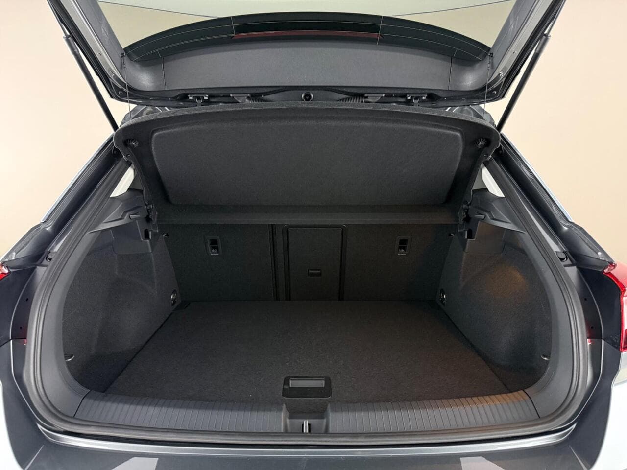 Volkswagen T-Roc thumbnail Boot