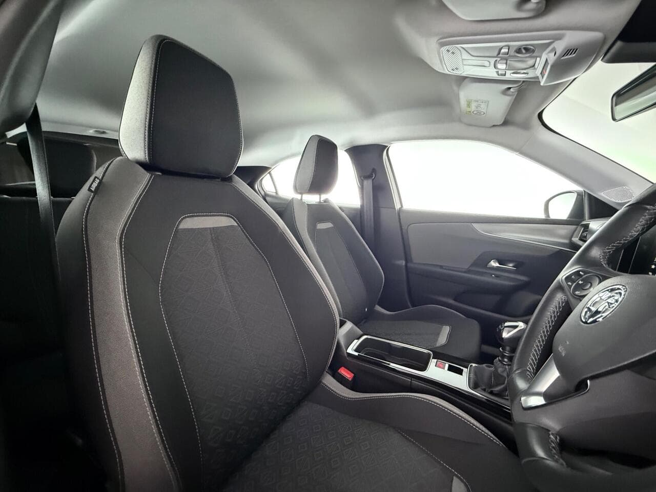 Vauxhall Mokka thumbnail Seat Driver