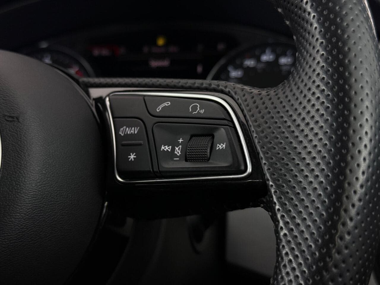 Audi A5 thumbnail Misc Controls
