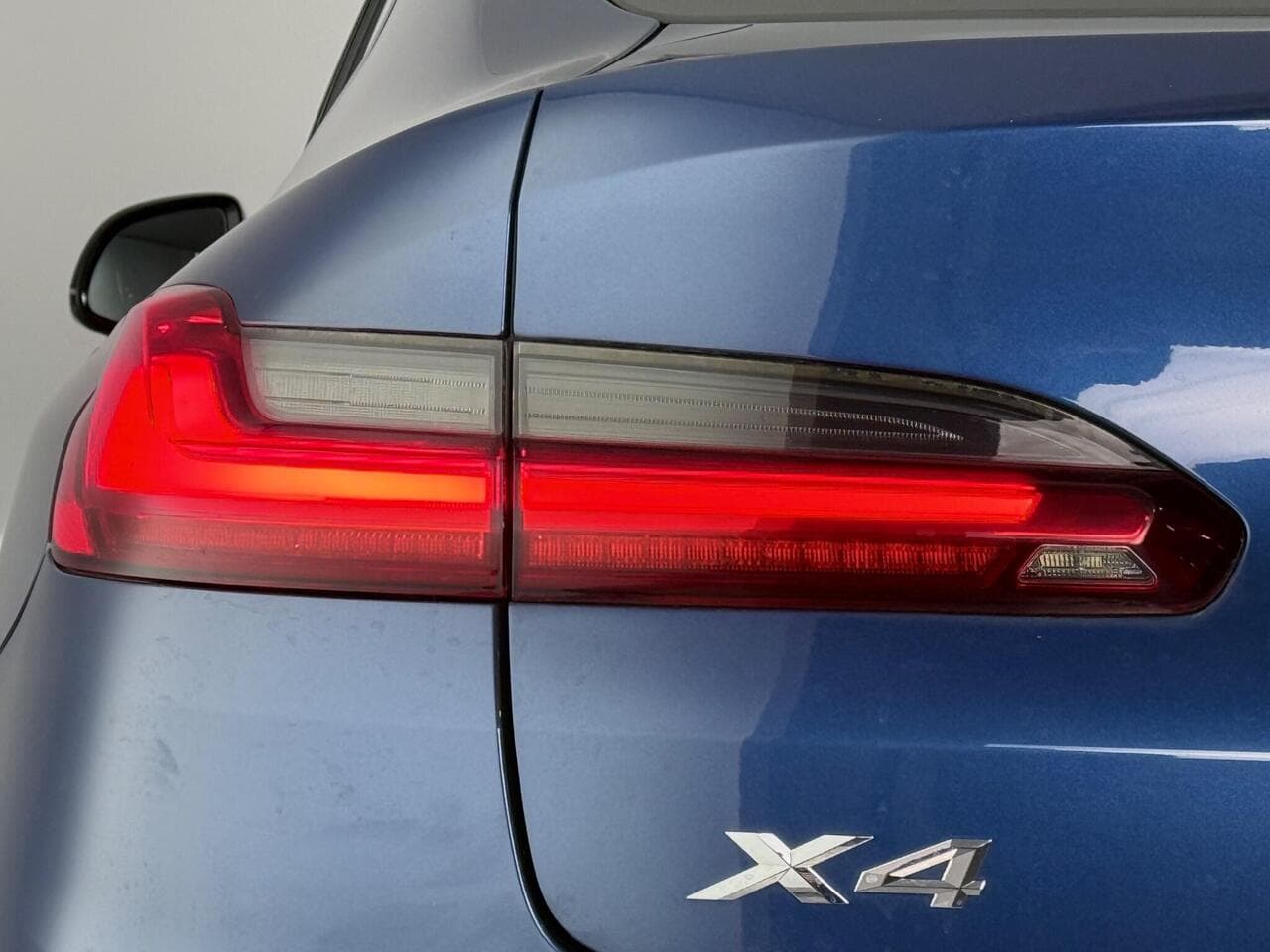 BMW X4 thumbnail Lights Rear